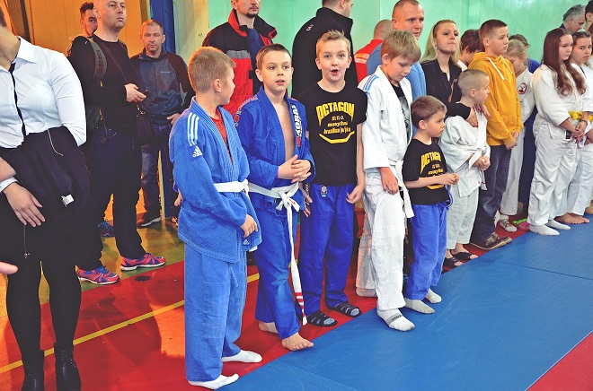 Zawodnicy Octagon Team Wodzisław z medalami Ogólnopolskiej Ligi Jiu-Jitsu, Octagon Team